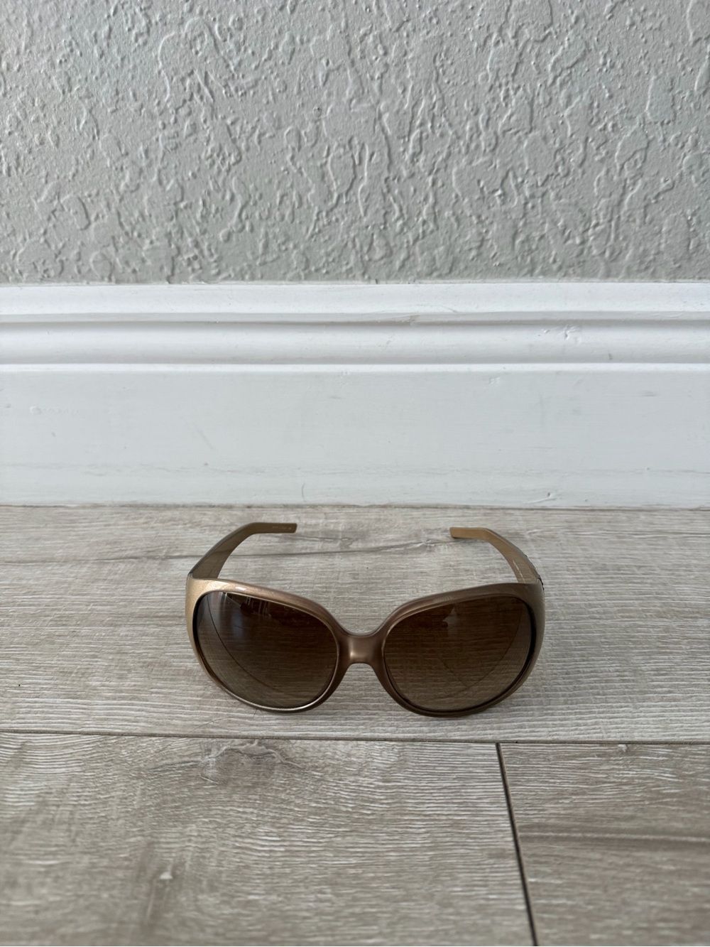 Fendi Women's Brown Gradient Oversized gold Sunglasses 61-16-120